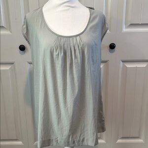 LOFT XL Soft Sage Green Minimalist Neutral Cap Sleeve Blouse Top‎